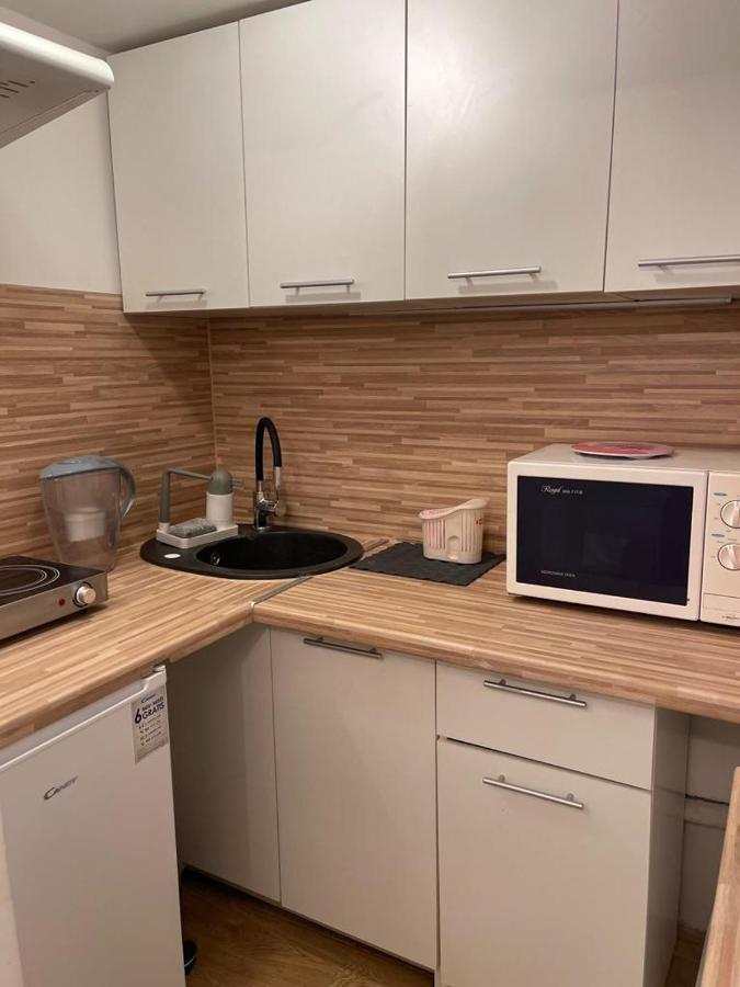 Maly Apartament Z Kuchnia I Lazienka Szczecin Exterior foto