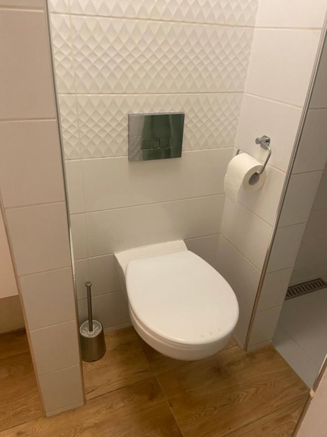 Maly Apartament Z Kuchnia I Lazienka Szczecin Exterior foto