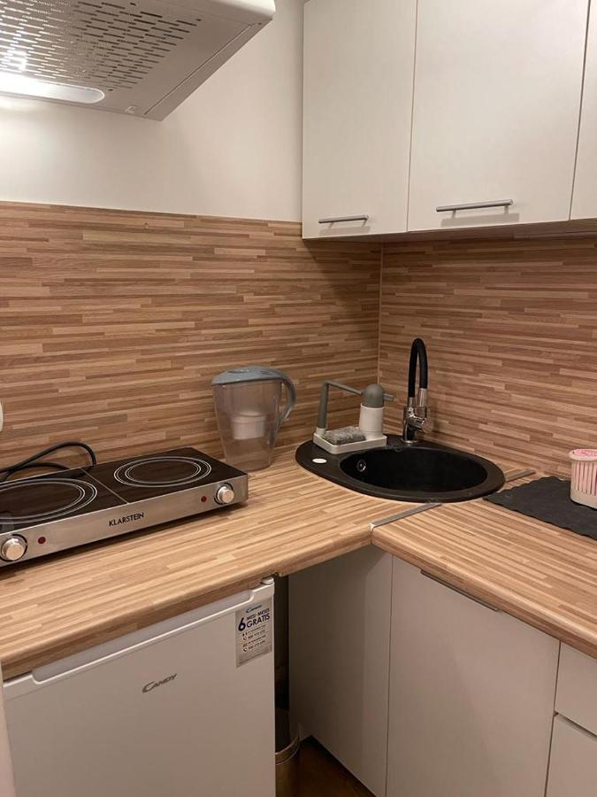 Maly Apartament Z Kuchnia I Lazienka Szczecin Exterior foto