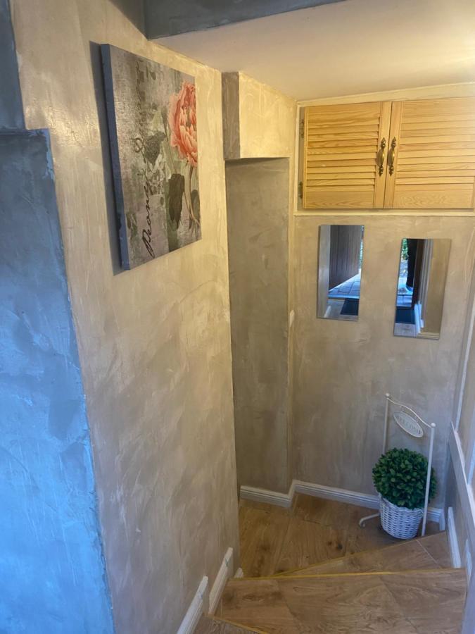 Maly Apartament Z Kuchnia I Lazienka Szczecin Exterior foto